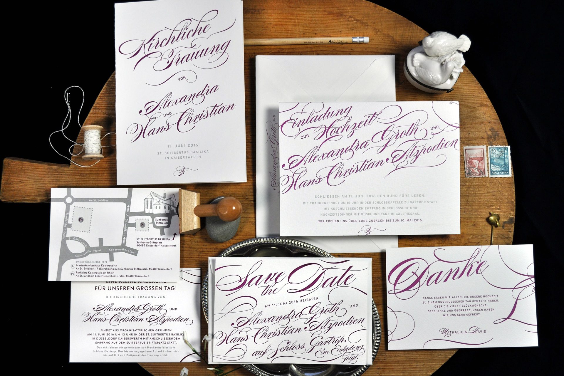 Loveletter Papetier im Letterpress für die Hochzeit in der Farbe Aubergine