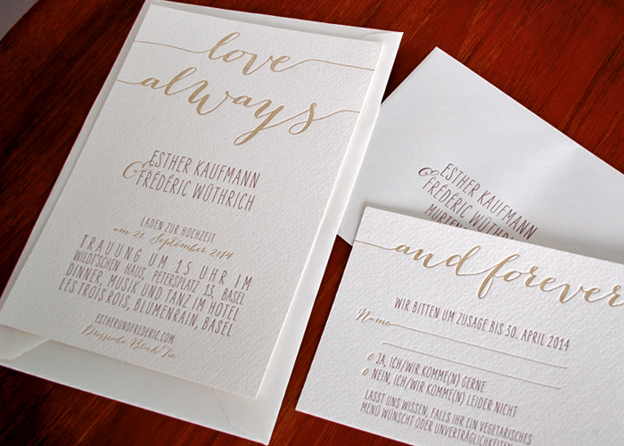 Hochzeitskarten Love Always im Letterpress mit Antworkta und bedruckten Kuverts.